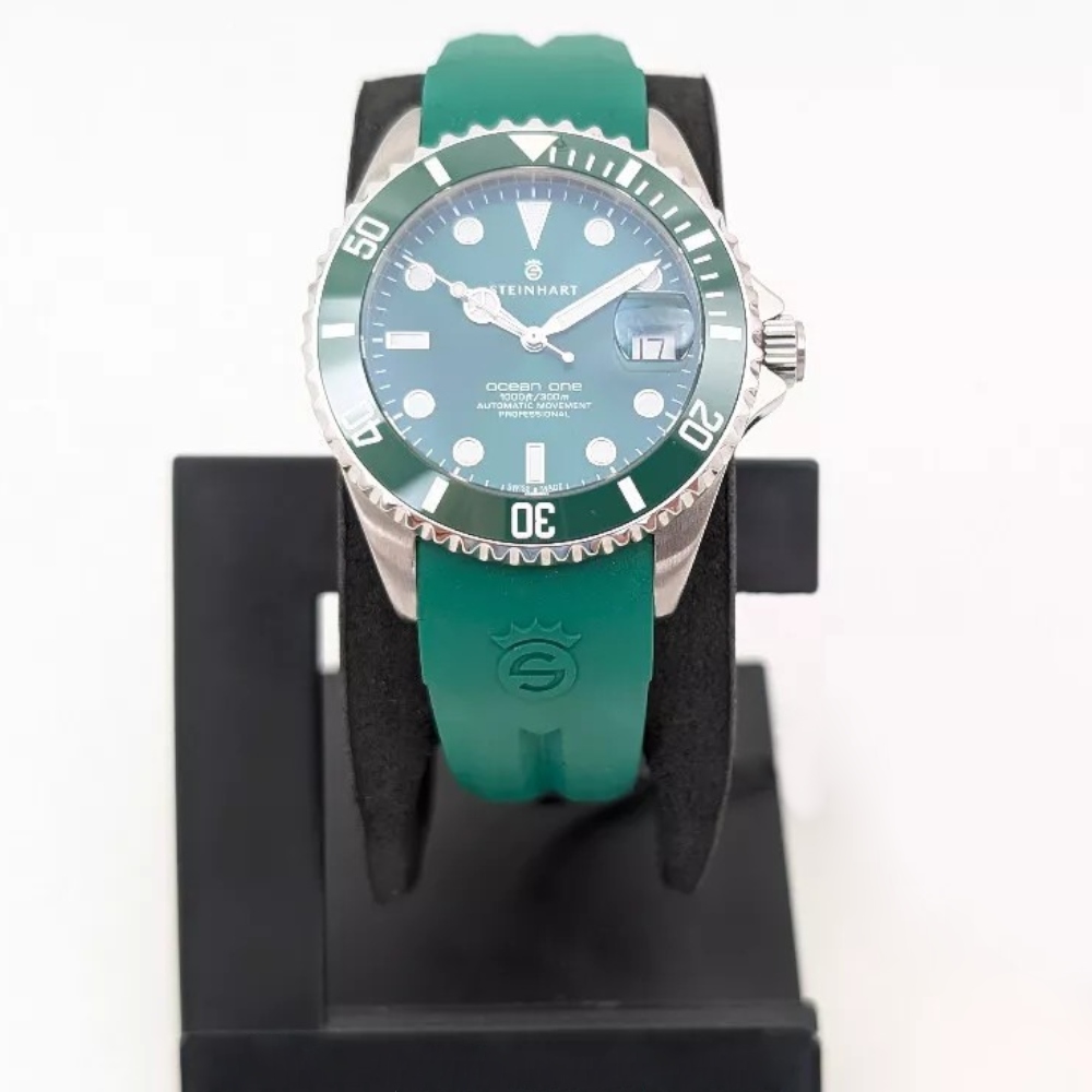 Steinhart Ocean 39 DOUBLE-GREEN Automatic Swiss Diver Watch Silicone 103-1065 - Click Image to Close