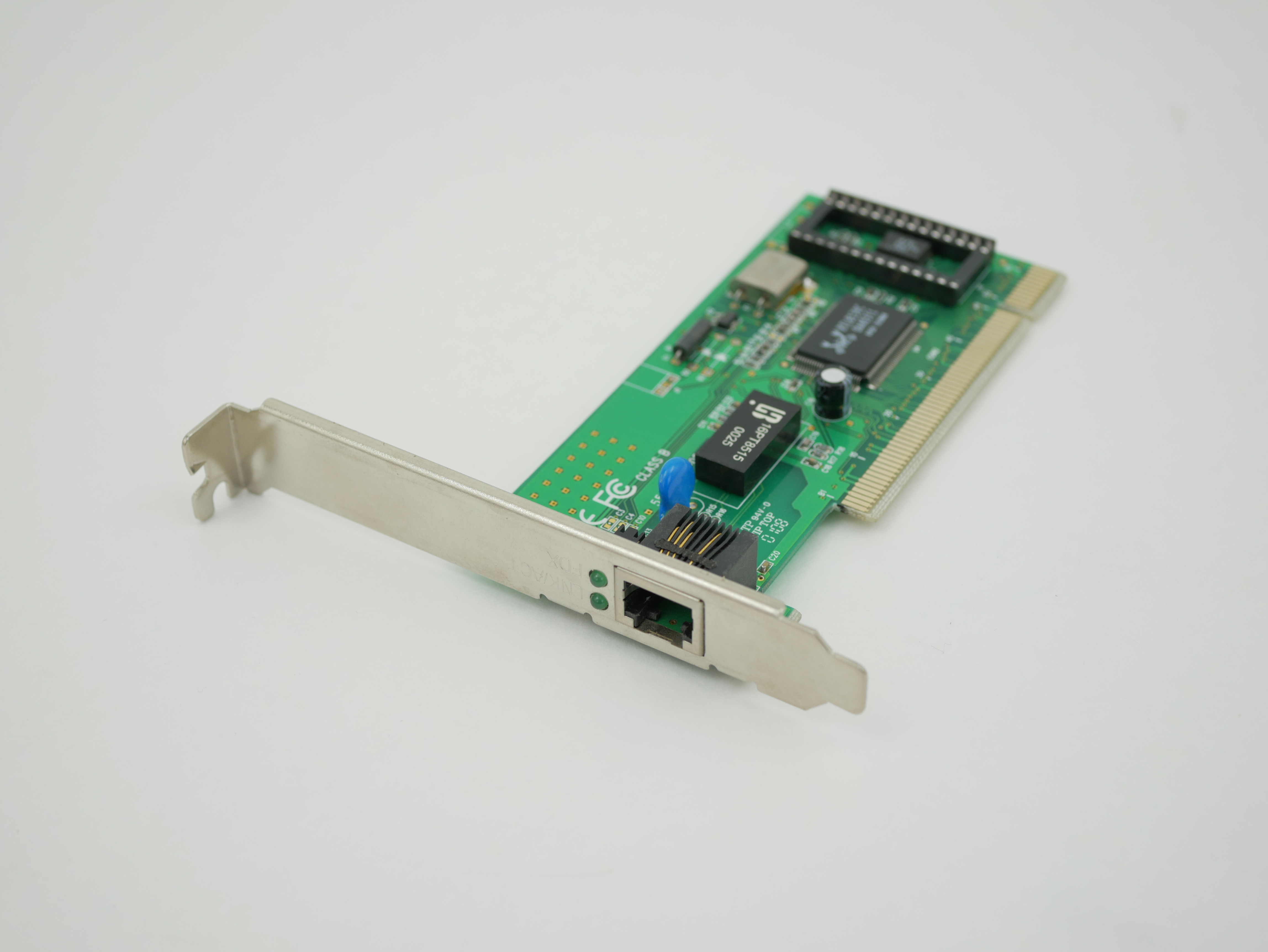 Realtek Ethernet Card 10/100 PCI RTL8139C Realtek Ethernet Card 10/100 PCI RTL8139C